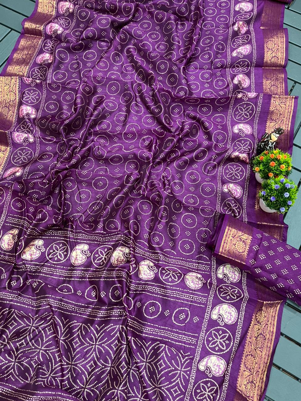 Battik By Wow Printed Non Catalog Sarees